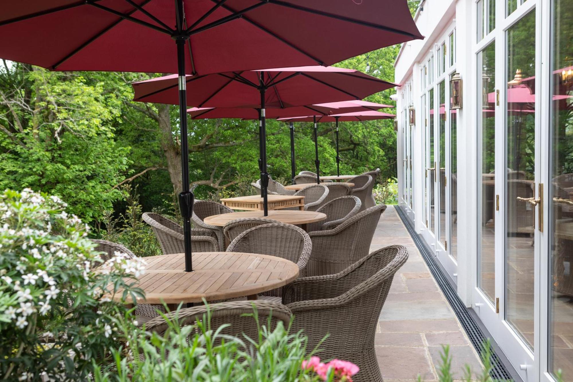 Mount Edgcumbe Bed & Breakfast Royal Tunbridge Wells Exterior photo The Terrace at The Old Ship Hotel